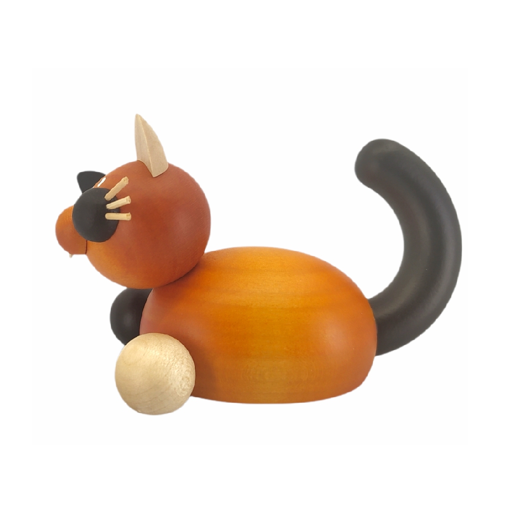 Glückskatze Lilli auf der Lauer – Bild 2